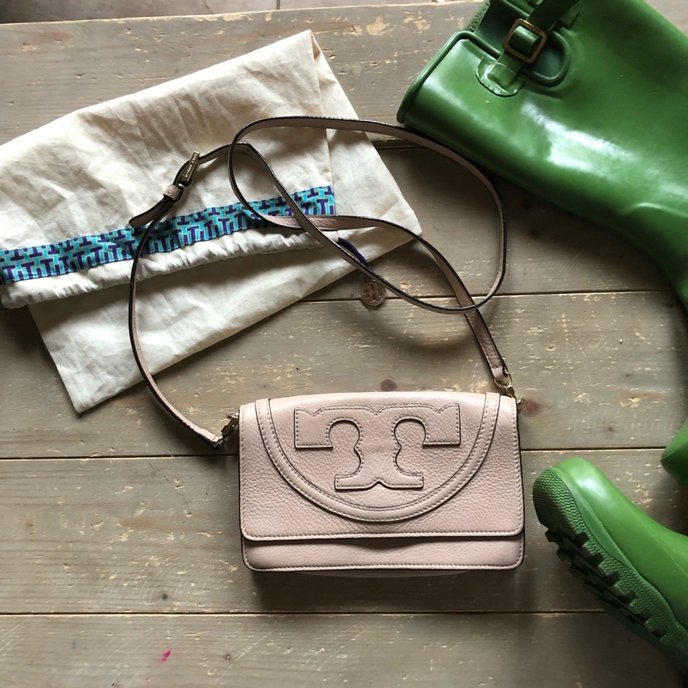 Tory Burch | pale pink cross body - Picture 1 of 7